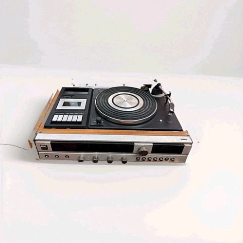 Vintage audio unit sanyo solid - vintage,