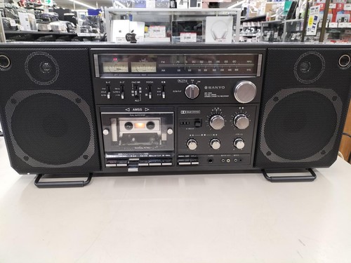 Junk sanyo 900 boombox - [junk],