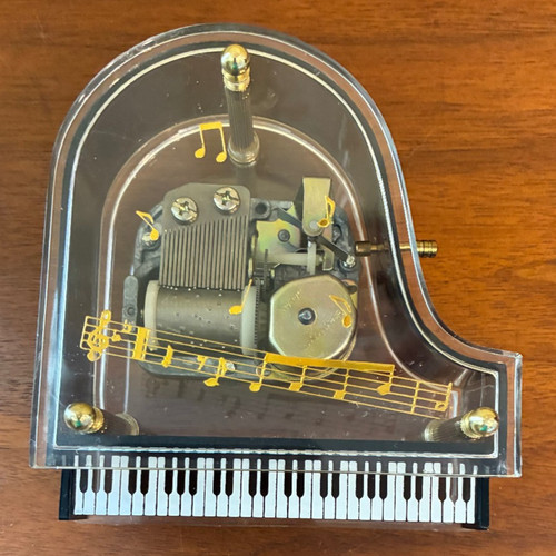 Vintage sanyo grand piano - sanyo,